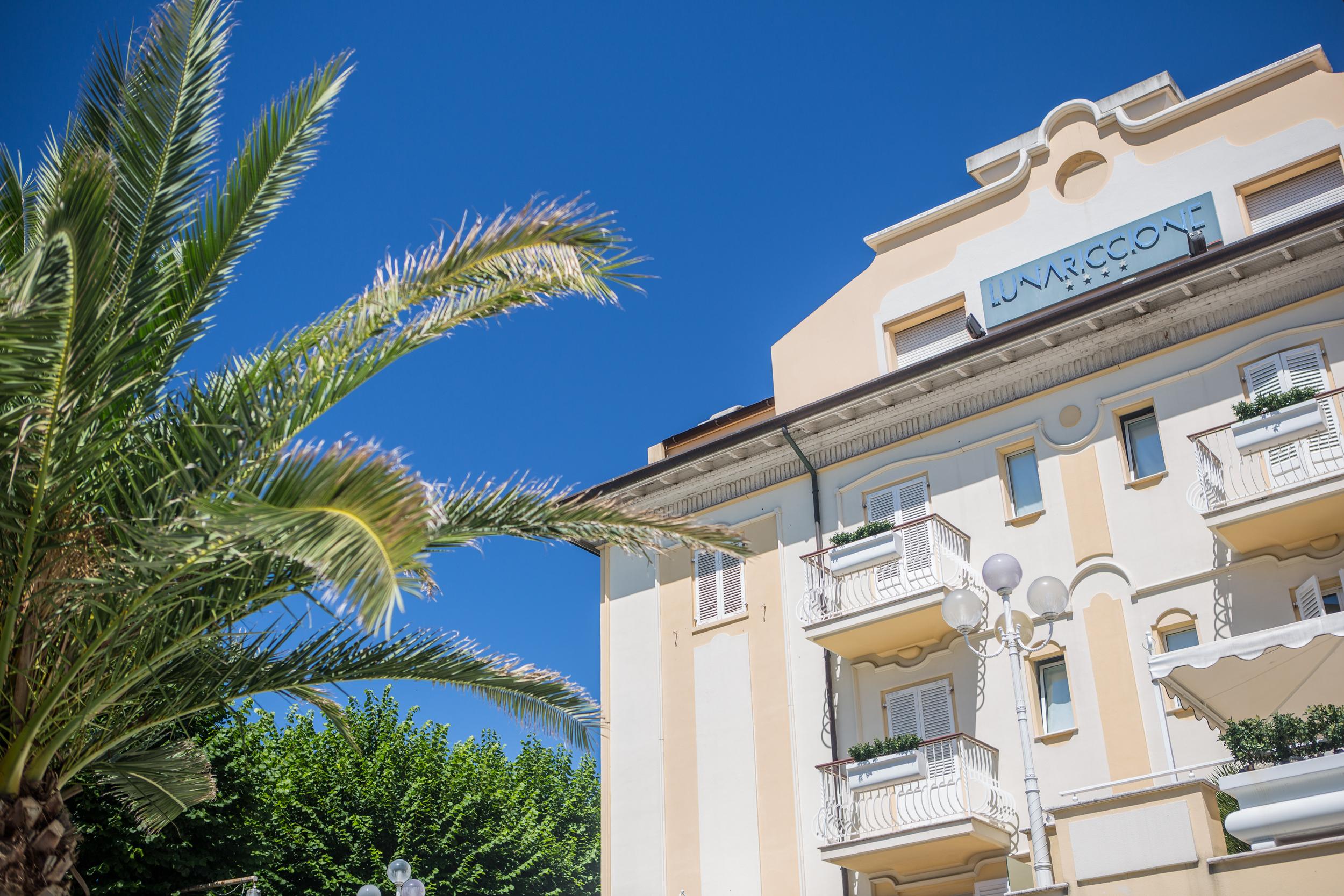 Hotel Luna Riccione E Aqua Spa Only Adults +12 Exterior photo